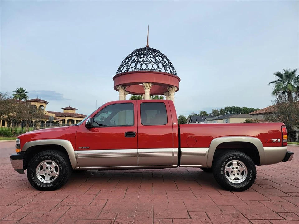 2002 Chevrolet Silverado 1st Gen - Image 2 of 31