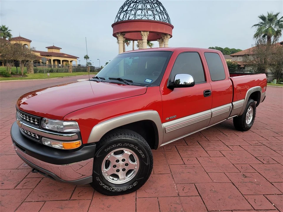 2002 Chevrolet Silverado 1st Gen - Image 4 of 31