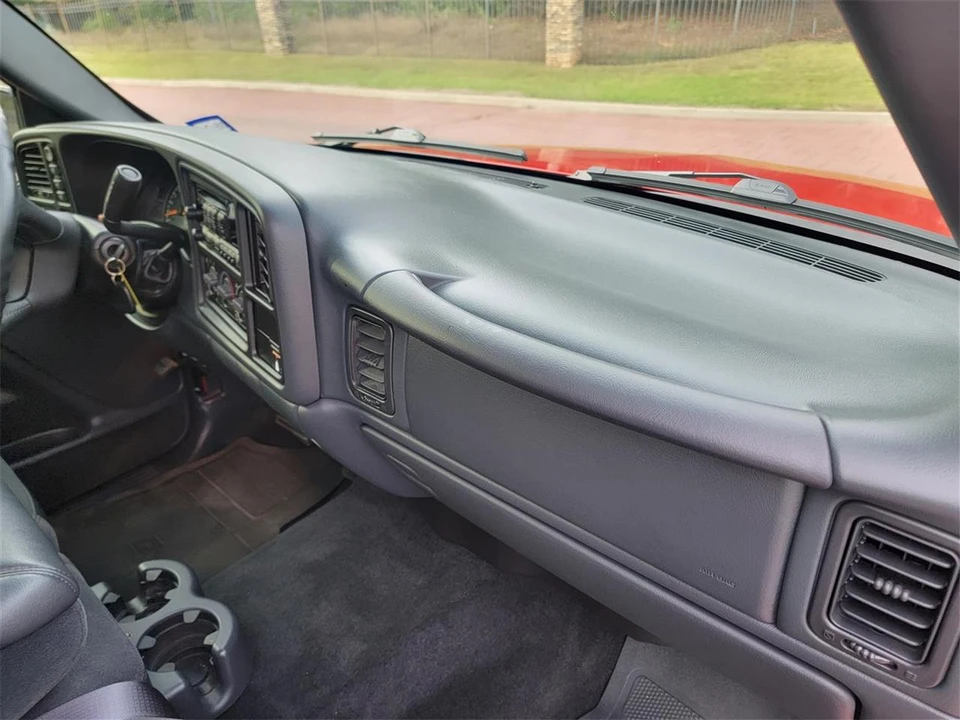 2002 Chevrolet Silverado 1st Gen - Image 24 of 31