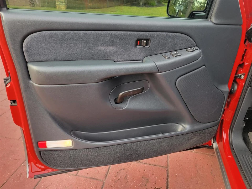2002 Chevrolet Silverado 1st Gen - Image 20 of 31