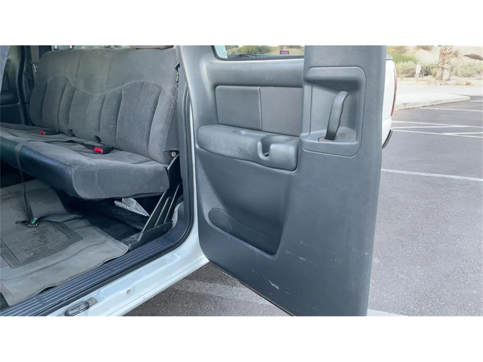 2002 Chevrolet Silverado 1st Gen - Image 19 of 22