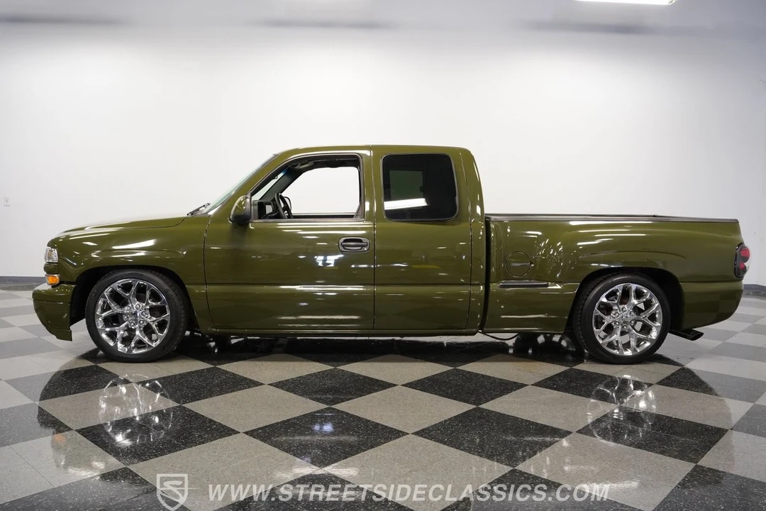 2002 Chevrolet Silverado 1st Gen - Image 3 of 12