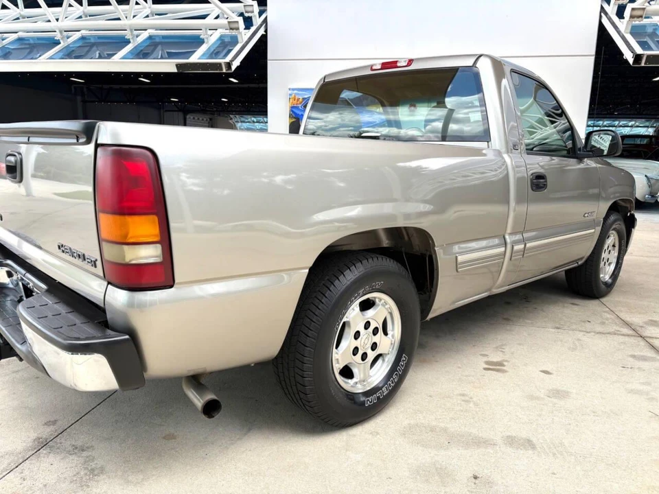2002 Chevrolet Silverado 1st Gen - Image 15 of 31