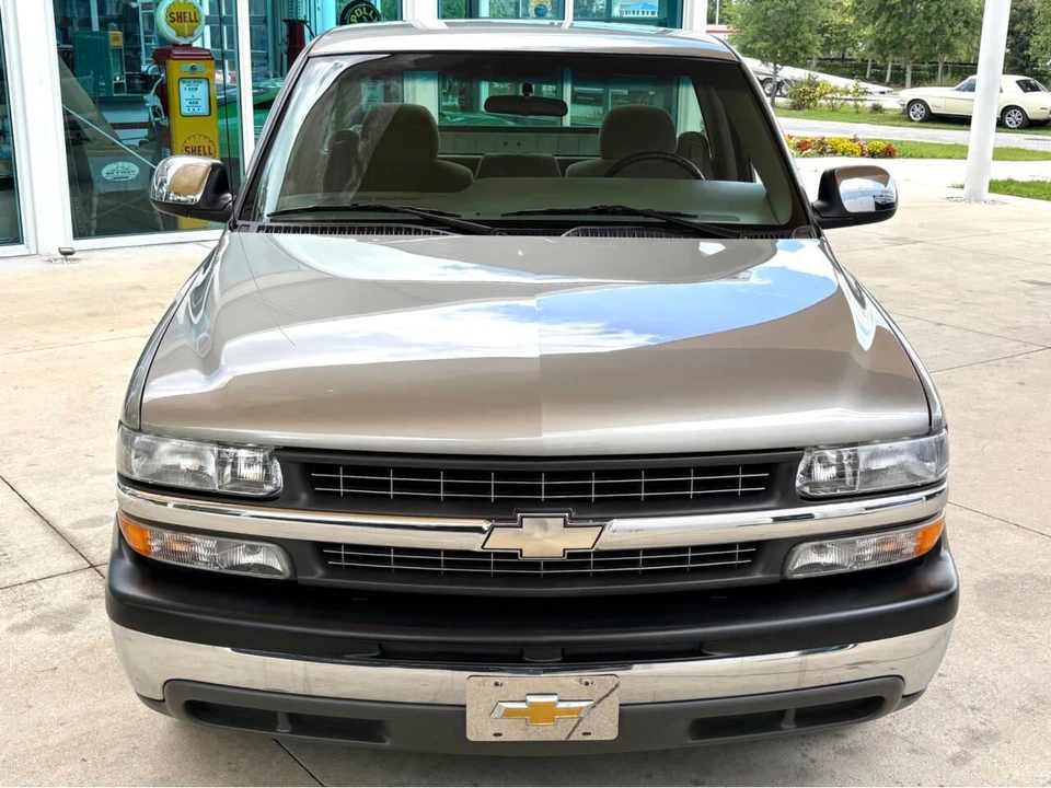 2002 Chevrolet Silverado 1st Gen - Image 3 of 31
