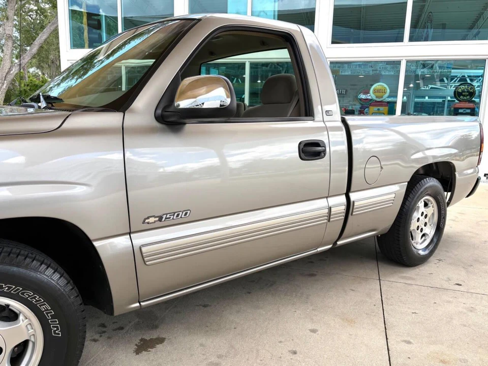2002 Chevrolet Silverado 1st Gen - Image 12 of 31