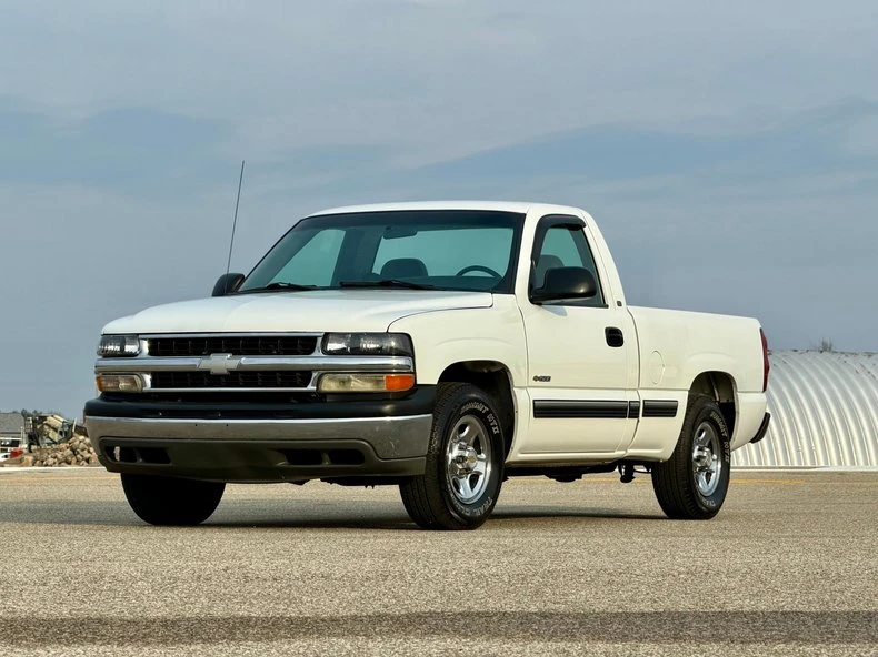 2002 Chevrolet Silverado 1st Gen - Image 13 of 31