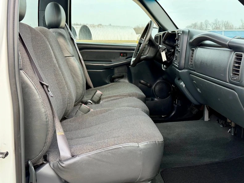 2002 Chevrolet Silverado 1st Gen - Image 25 of 31