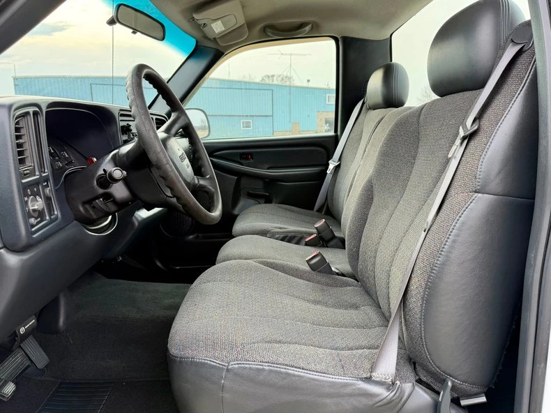 2002 Chevrolet Silverado 1st Gen - Image 16 of 31