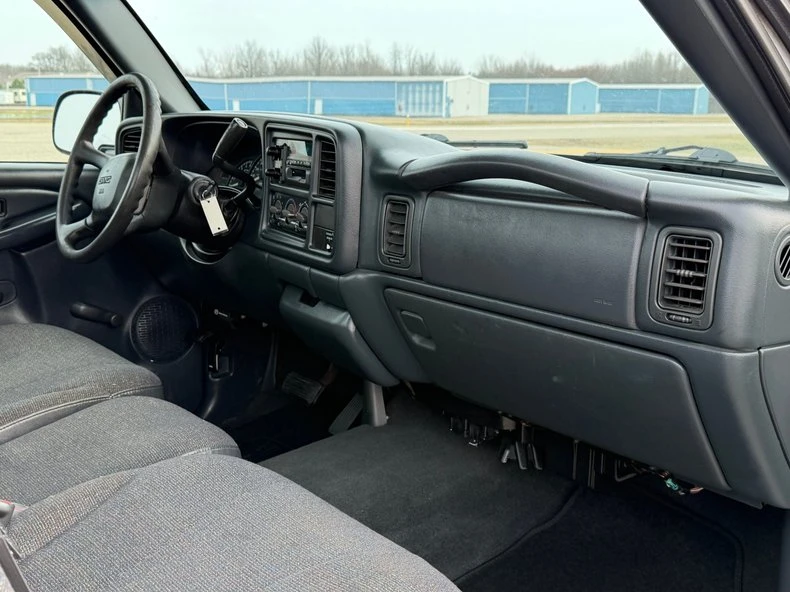2002 Chevrolet Silverado 1st Gen - Image 20 of 31