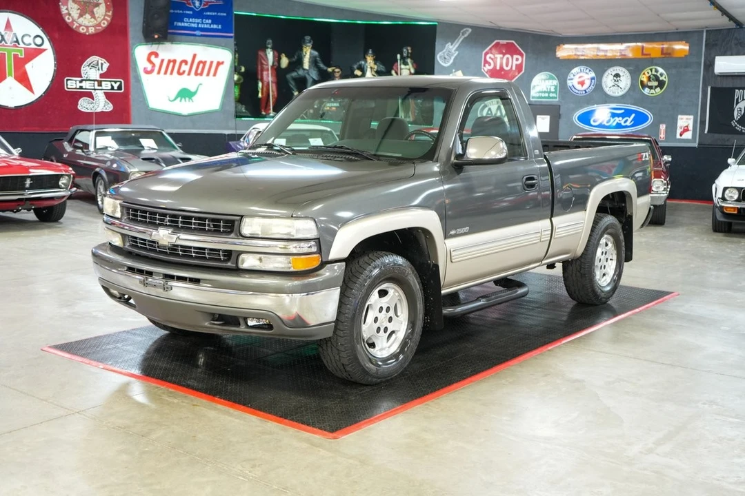 2002 Chevrolet Silverado 1st Gen - Image 2 of 21