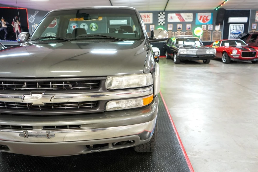 2002 Chevrolet Silverado 1st Gen - Image 28 of 31