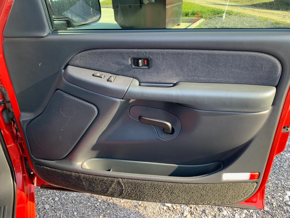 2002 Chevrolet Silverado 1st Gen - Image 10 of 19
