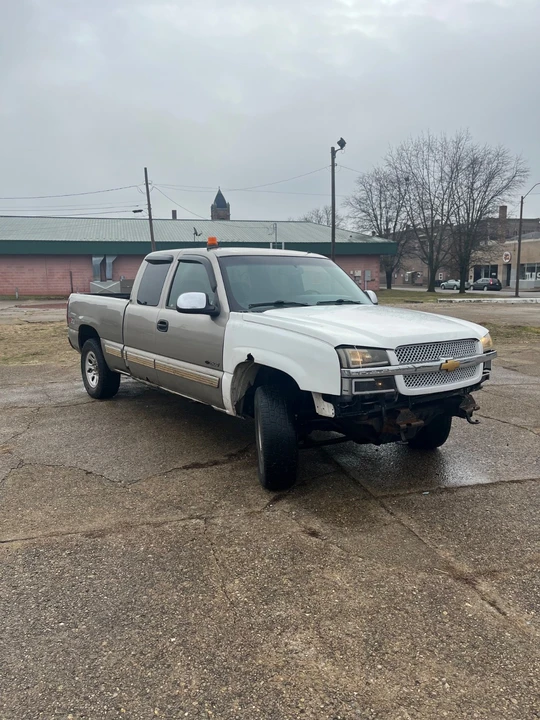 2002 Chevrolet Silverado 1st Gen - Image 2 of 15