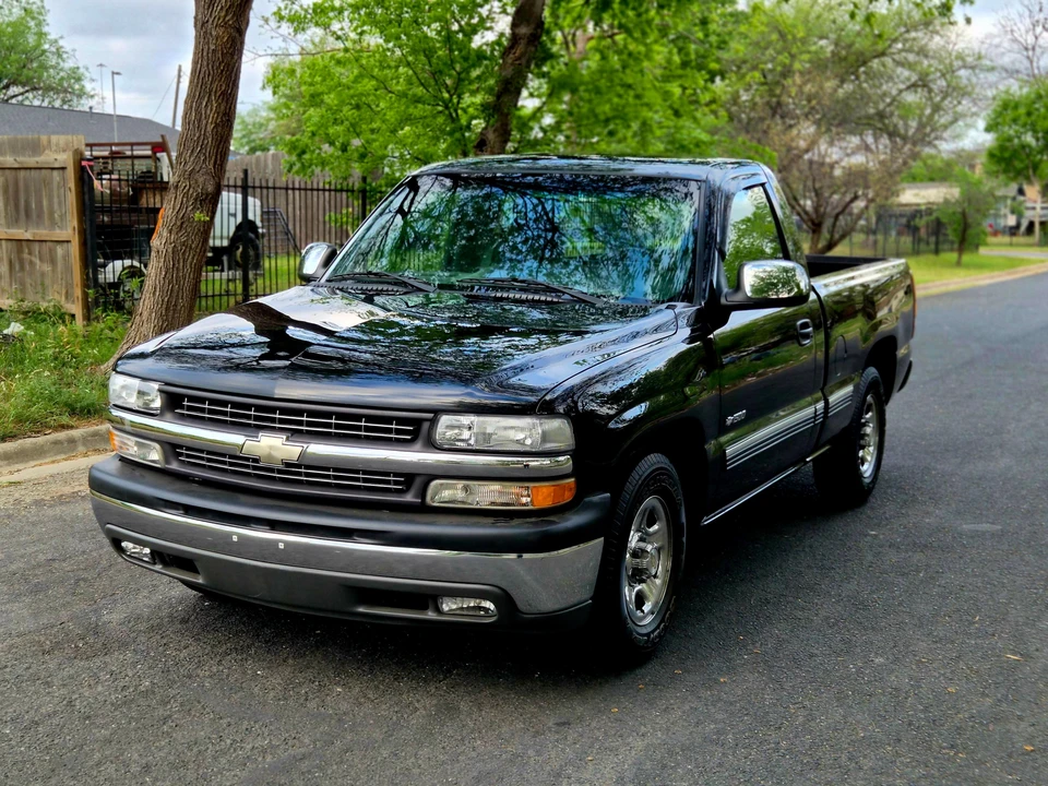 2002 Chevrolet Silverado 1st Gen - Image 6 of 31