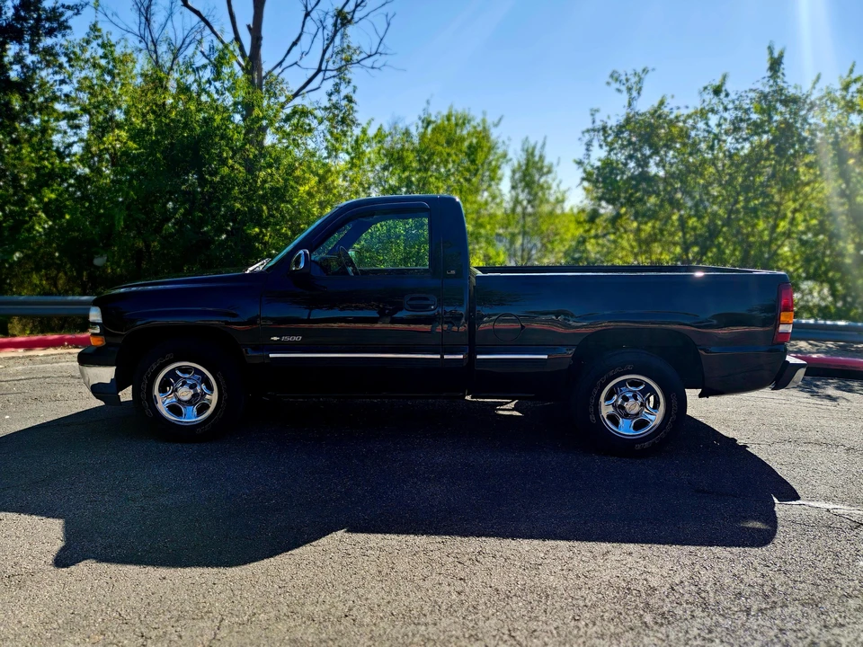2002 Chevrolet Silverado 1st Gen - Image 11 of 31