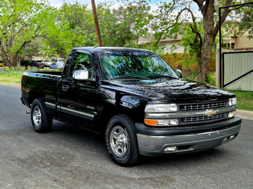 2002 Chevrolet Silverado 1st Gen - Image 9 of 31