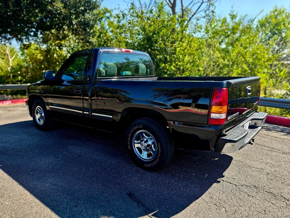 2002 Chevrolet Silverado 1st Gen - Image 12 of 31