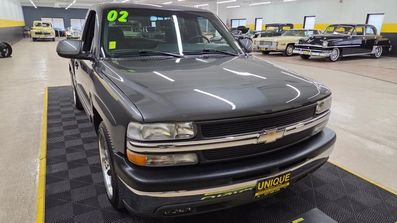 2002 Chevrolet Silverado 1st Gen - Image 10 of 31