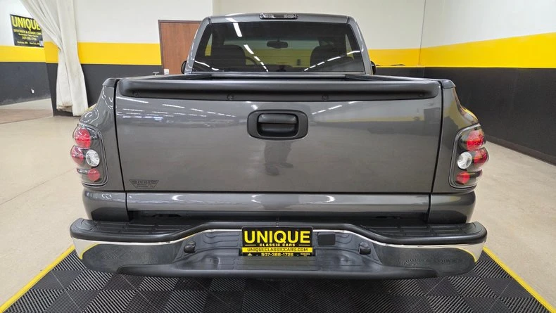 2002 Chevrolet Silverado 1st Gen - Image 6 of 31