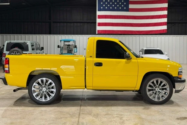 2002 Chevrolet Silverado 1st Gen - Image 3 of 7