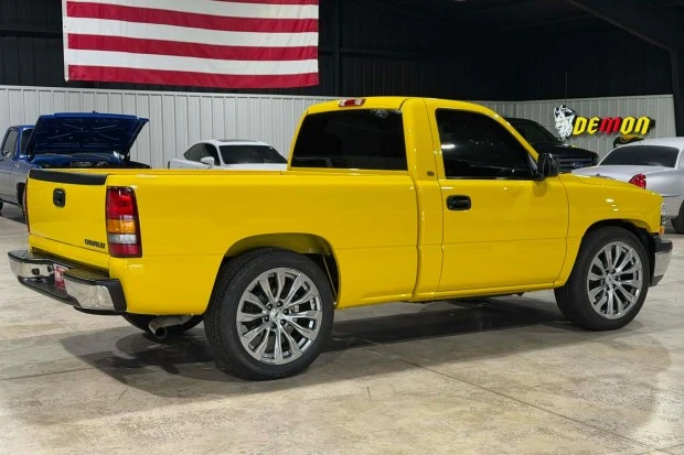 2002 Chevrolet Silverado 1st Gen - Image 2 of 7
