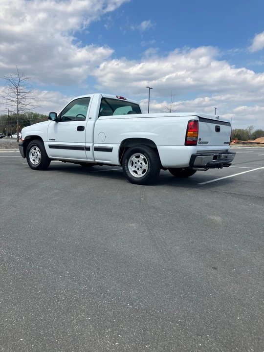 2002 Chevrolet Silverado 1st Gen - Image 3 of 18