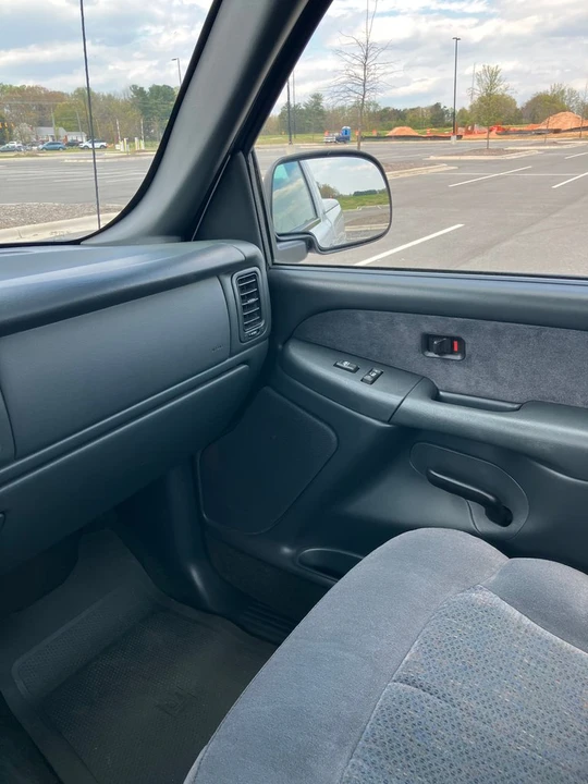 2002 Chevrolet Silverado 1st Gen - Image 15 of 18