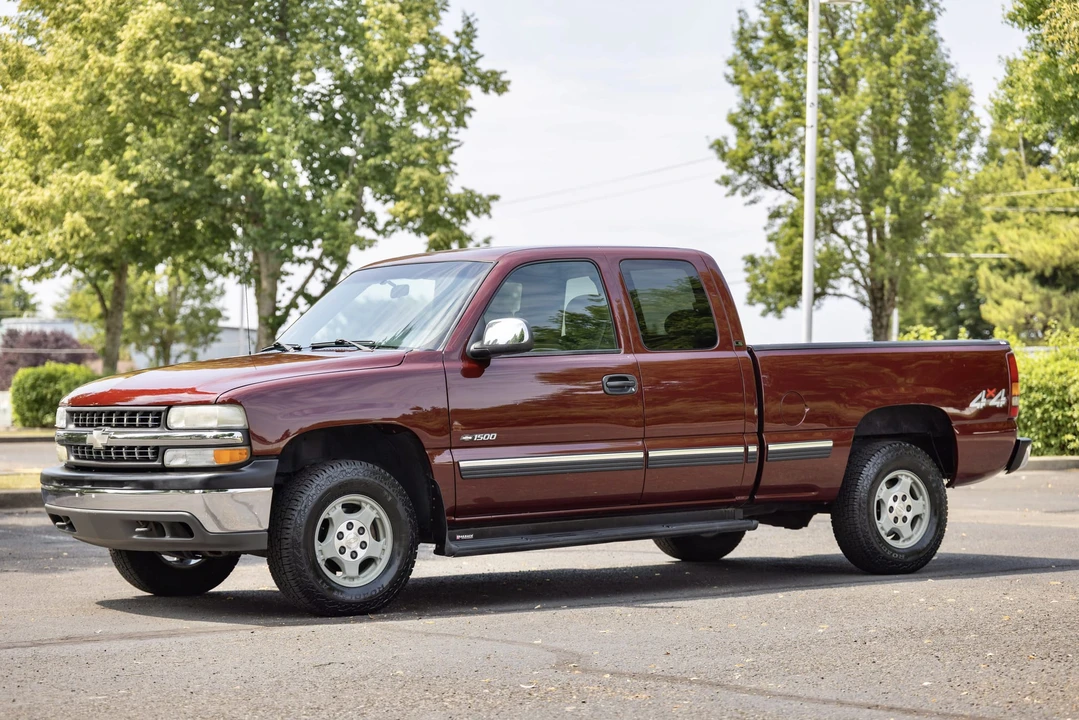 2002 Chevrolet Silverado 1st Gen - Image 2 of 31