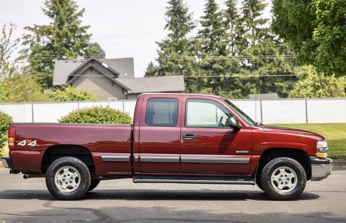 2002 Chevrolet Silverado 1st Gen - Image 11 of 31