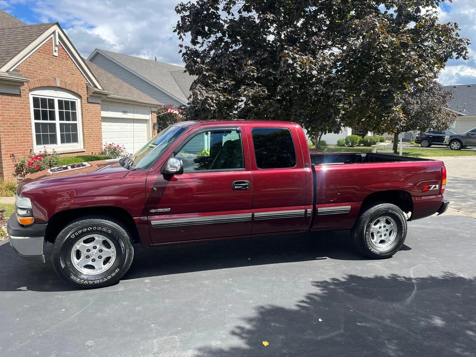 2002 Chevrolet Silverado 1st Gen - Image 11 of 31