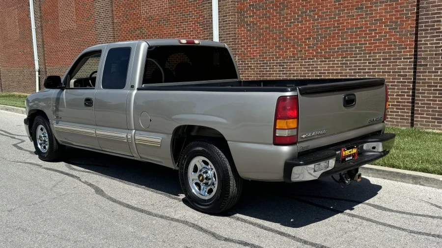 2002 Chevrolet Silverado 1st Gen - Image 3 of 8