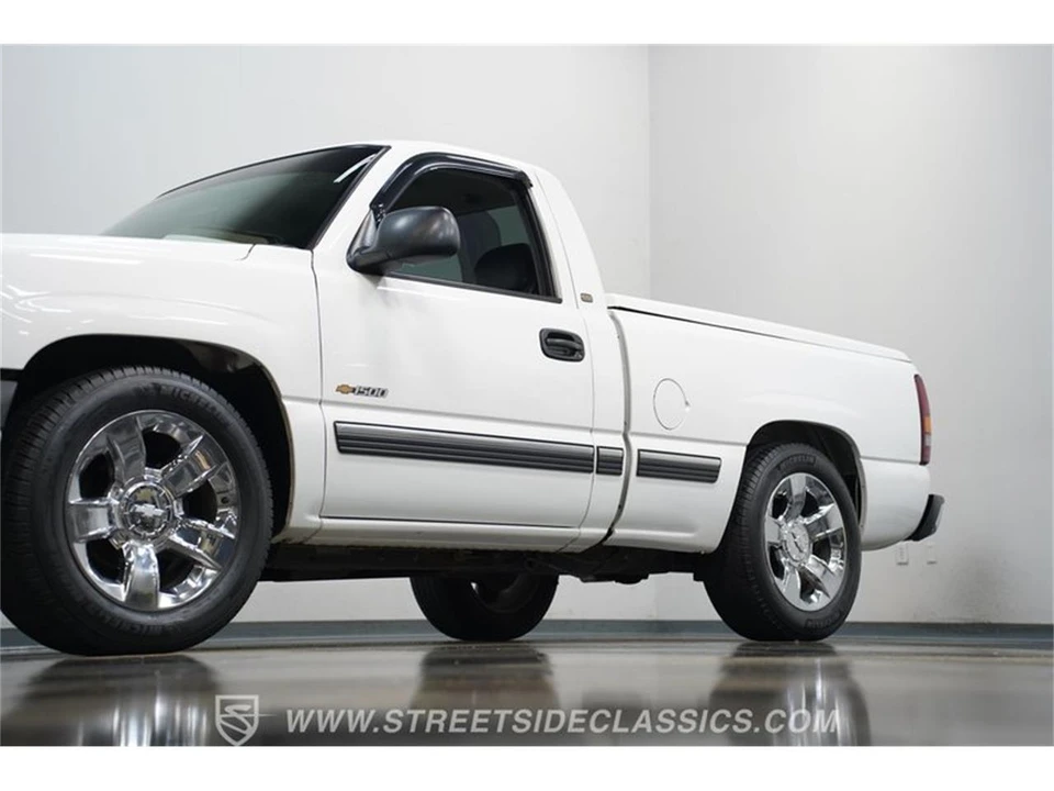 2002 Chevrolet Silverado 1st Gen - Image 19 of 31