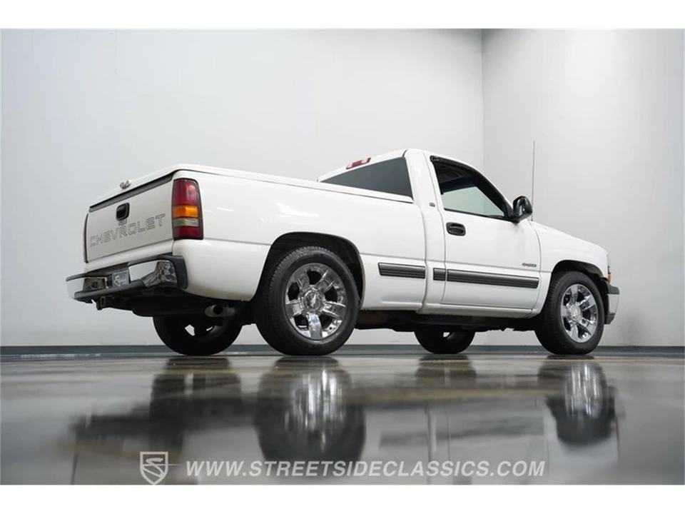 2002 Chevrolet Silverado 1st Gen - Image 24 of 31
