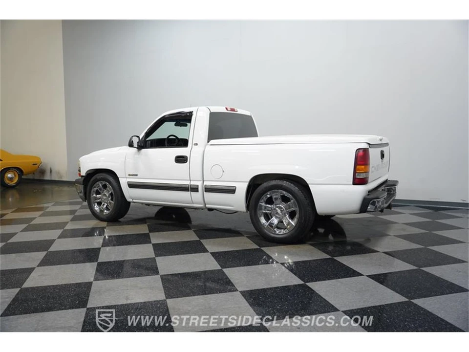 2002 Chevrolet Silverado 1st Gen - Image 6 of 31