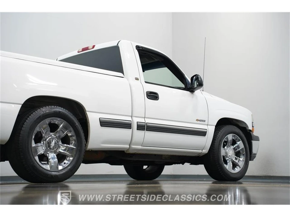 2002 Chevrolet Silverado 1st Gen - Image 25 of 31