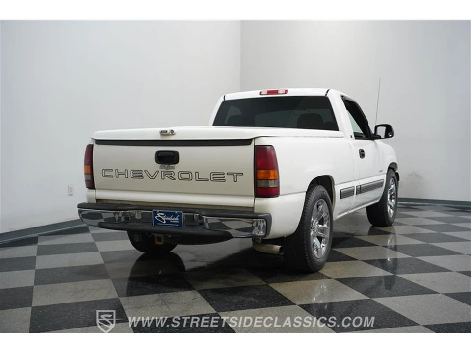 2002 Chevrolet Silverado 1st Gen - Image 9 of 31