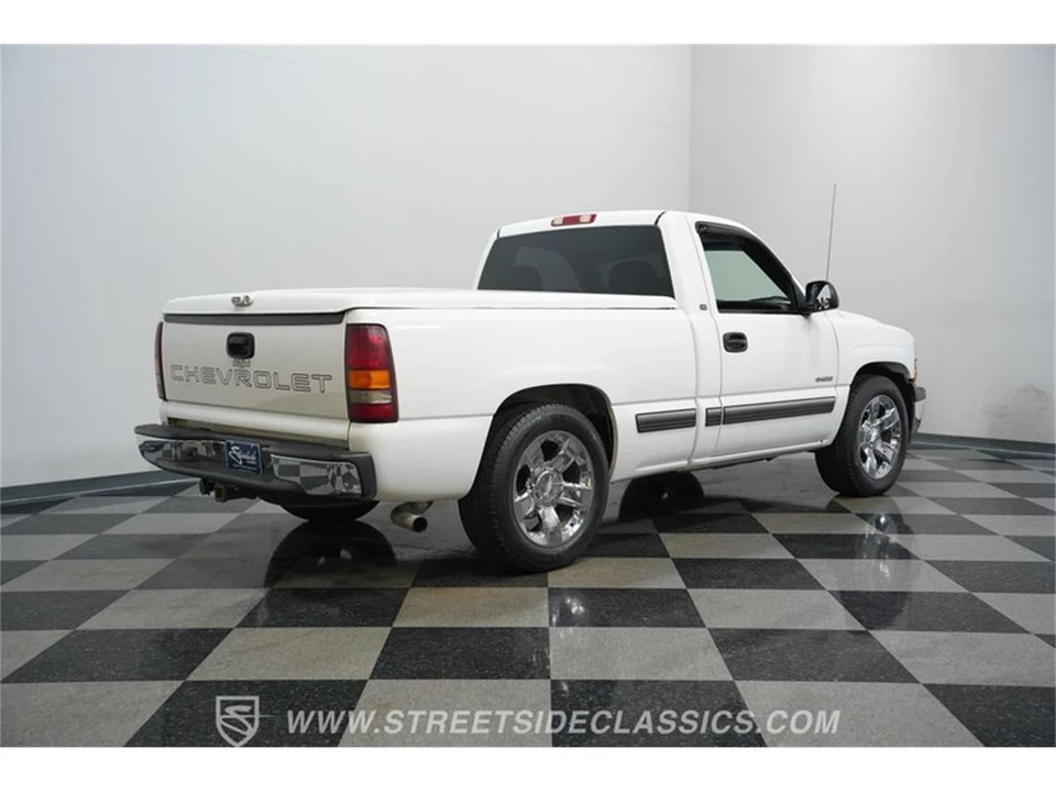 2002 Chevrolet Silverado 1st Gen - Image 10 of 31