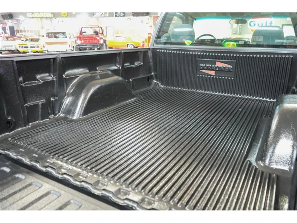 2002 Chevrolet Silverado 1st Gen - Image 26 of 31