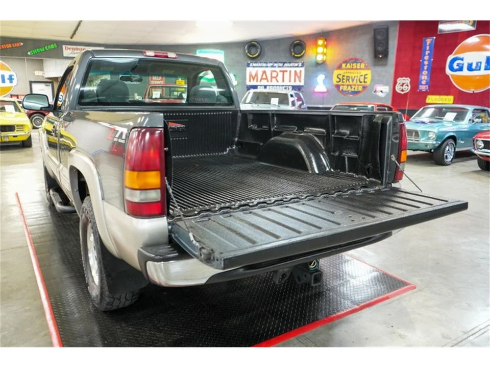 2002 Chevrolet Silverado 1st Gen - Image 23 of 31