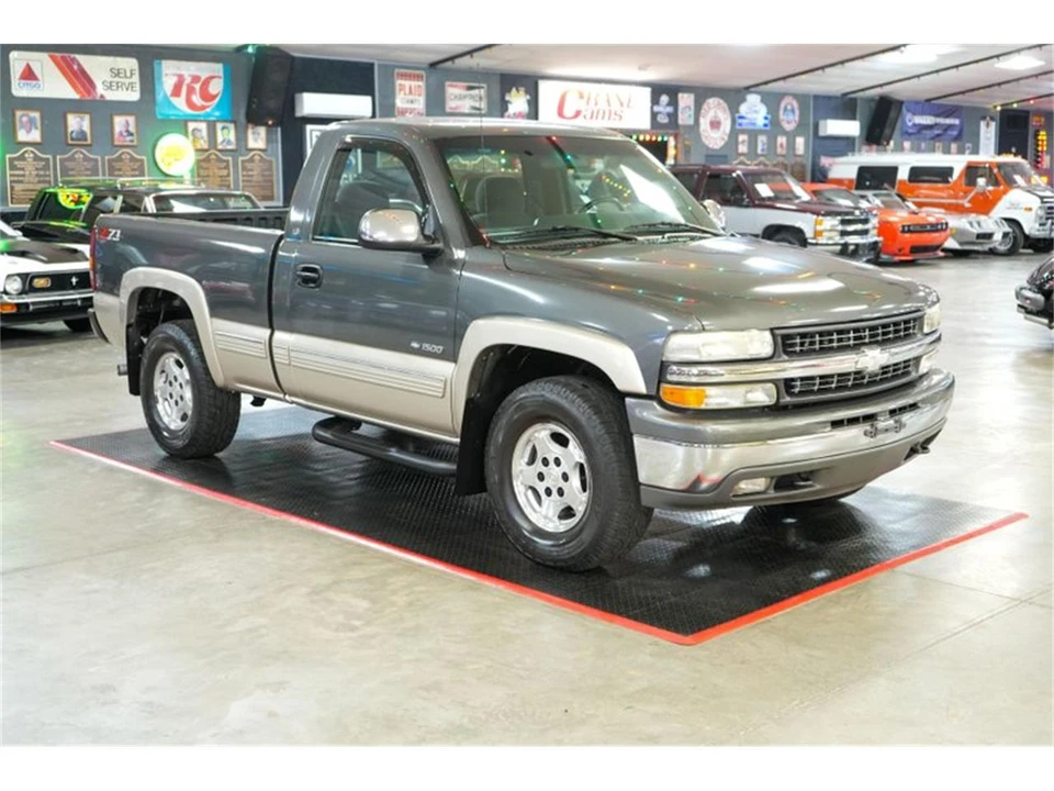 2002 Chevrolet Silverado 1st Gen - Image 8 of 31