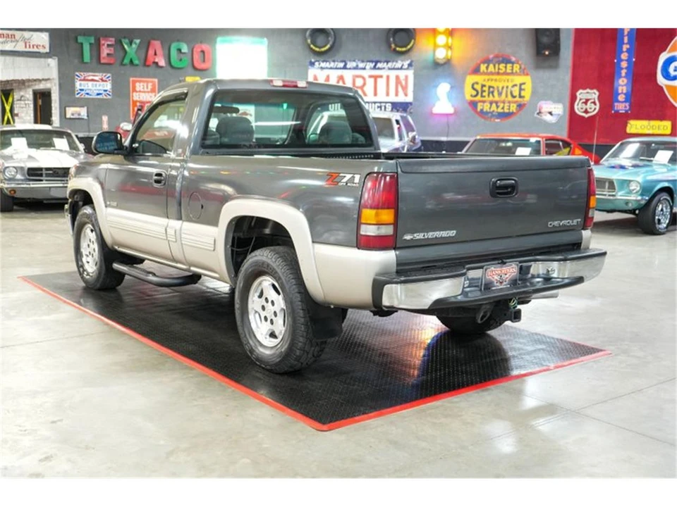 2002 Chevrolet Silverado 1st Gen - Image 4 of 31