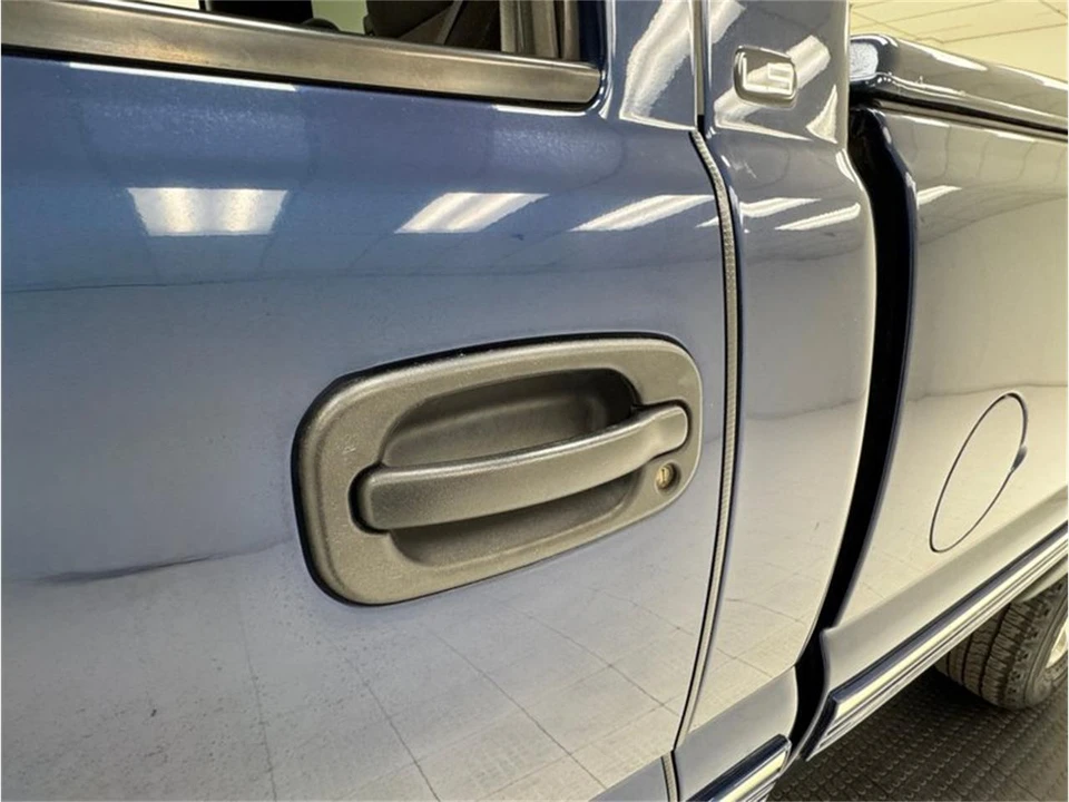 2002 Chevrolet Silverado 1st Gen - Image 16 of 31