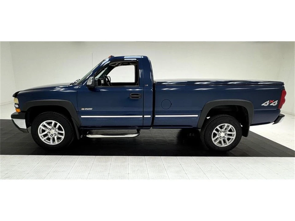 2002 Chevrolet Silverado 1st Gen - Image 2 of 31