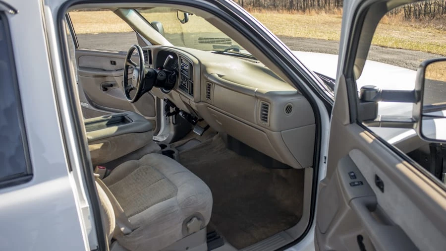 2002 Chevrolet Silverado 1st Gen - Image 10 of 13