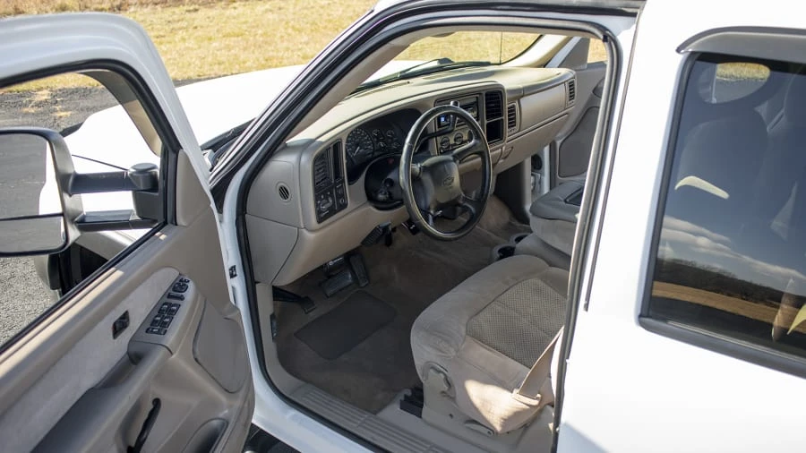 2002 Chevrolet Silverado 1st Gen - Image 9 of 13