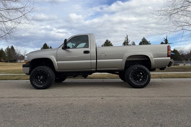2002 Chevrolet Silverado Heavy Duty 1st Gen - Image 3 of 7