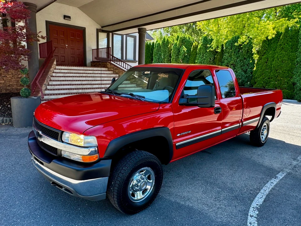 2002 Chevrolet Silverado Heavy Duty 1st Gen - Image 2 of 31