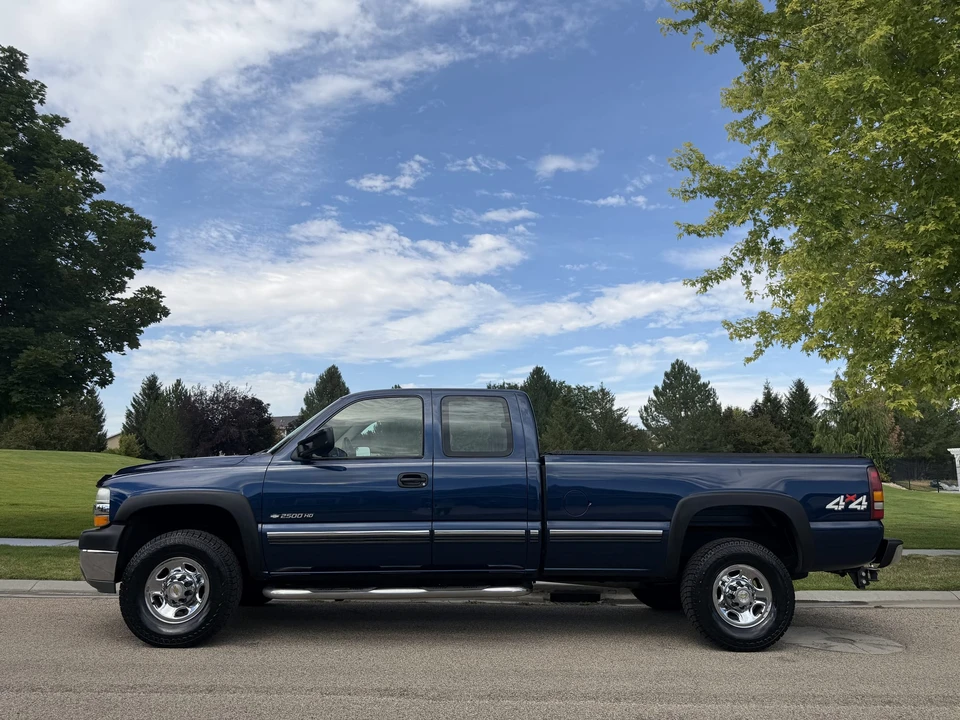 2002 Chevrolet Silverado Heavy Duty 1st Gen - Image 11 of 31