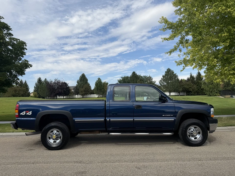 2002 Chevrolet Silverado Heavy Duty 1st Gen - Image 6 of 31