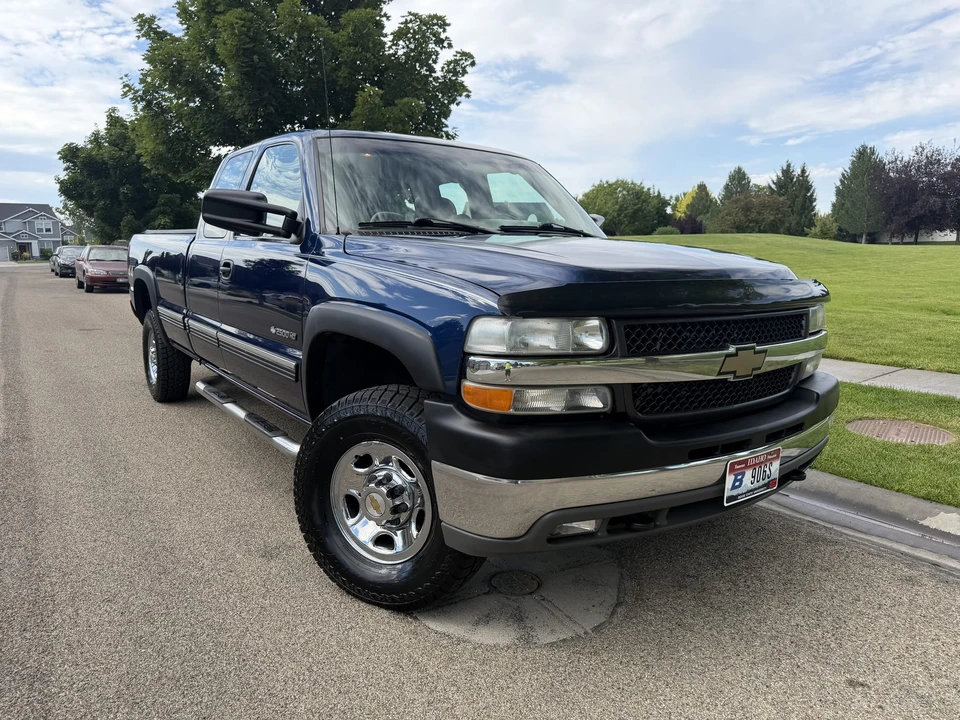 2002 Chevrolet Silverado Heavy Duty 1st Gen - Image 4 of 31